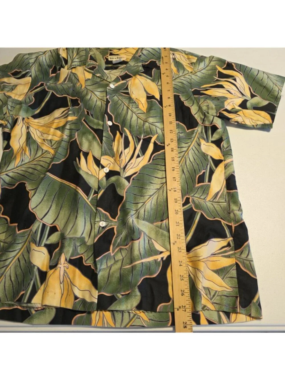 Genuine Hawaiian‎ Shirt Rayon Button Up Made In Hawaii USA Tropical Mens Medium